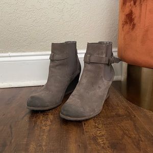 grey belted high heel boots
